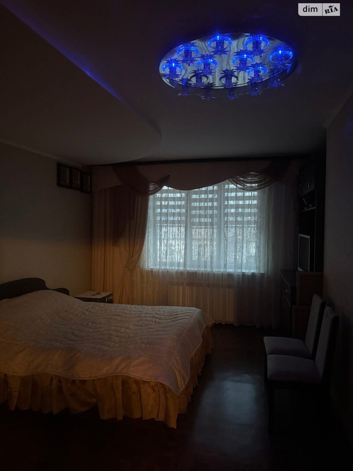 двоповерховий будинок з гаражем, 130 кв. м, цегла. Продаж у Барі фото 1 двоповерховий будинок з гаражем, 130 кв. м, цегла. Продаж у Барі фото 1