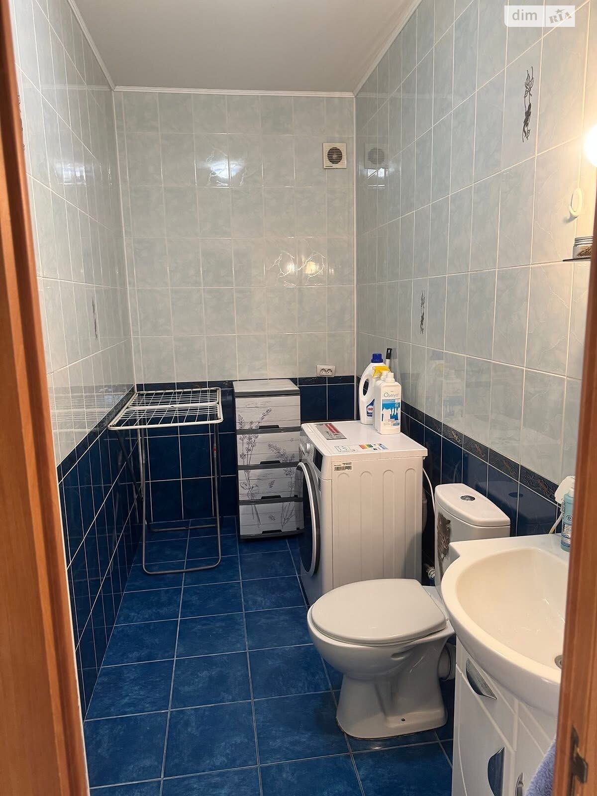 двоповерховий будинок з гаражем, 130 кв. м, цегла. Продаж у Барі фото 1 двоповерховий будинок з гаражем, 130 кв. м, цегла. Продаж у Барі фото 1