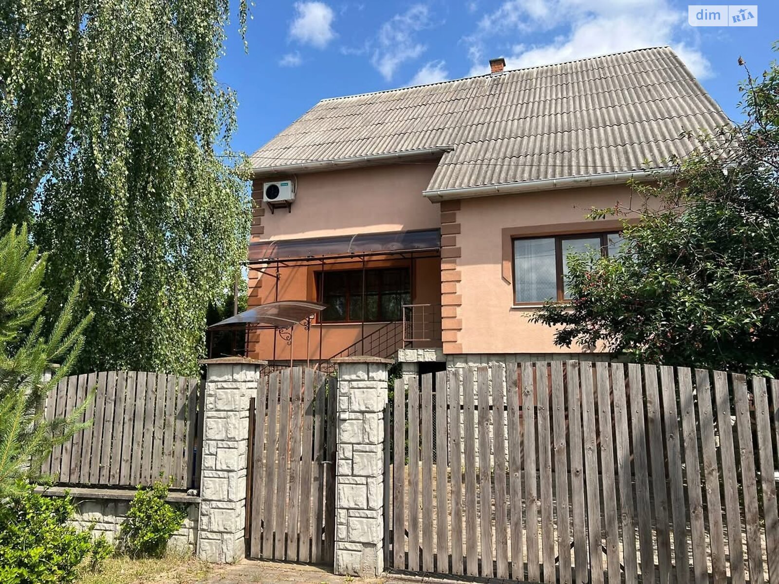 двухэтажный дом с гаражом, 294 кв. м, кирпич. Продажа в Баранинцах фото 1 двухэтажный дом с гаражом, 294 кв. м, кирпич. Продажа в Баранинцах фото 1