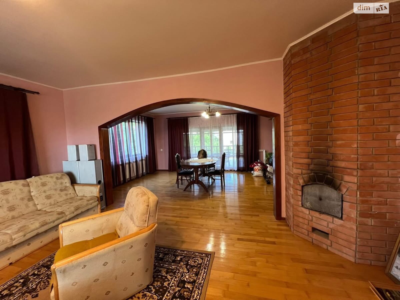 двухэтажный дом с гаражом, 294 кв. м, кирпич. Продажа в Баранинцах фото 1 двухэтажный дом с гаражом, 294 кв. м, кирпич. Продажа в Баранинцах фото 1