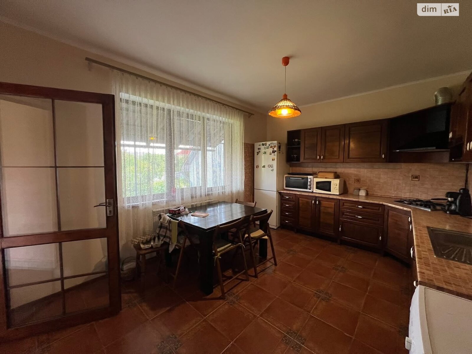 двухэтажный дом с гаражом, 294 кв. м, кирпич. Продажа в Баранинцах фото 1 двухэтажный дом с гаражом, 294 кв. м, кирпич. Продажа в Баранинцах фото 1