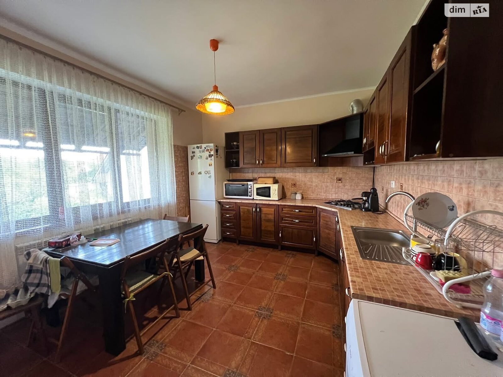 двухэтажный дом с гаражом, 294 кв. м, кирпич. Продажа в Баранинцах фото 1 двухэтажный дом с гаражом, 294 кв. м, кирпич. Продажа в Баранинцах фото 1