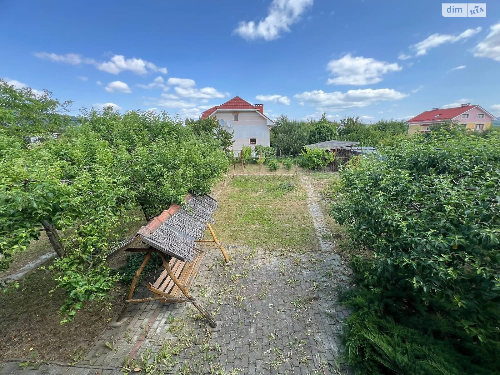 двухэтажный дом с гаражом, 294 кв. м, кирпич. Продажа в Баранинцах фото 1 двухэтажный дом с гаражом, 294 кв. м, кирпич. Продажа в Баранинцах фото 1