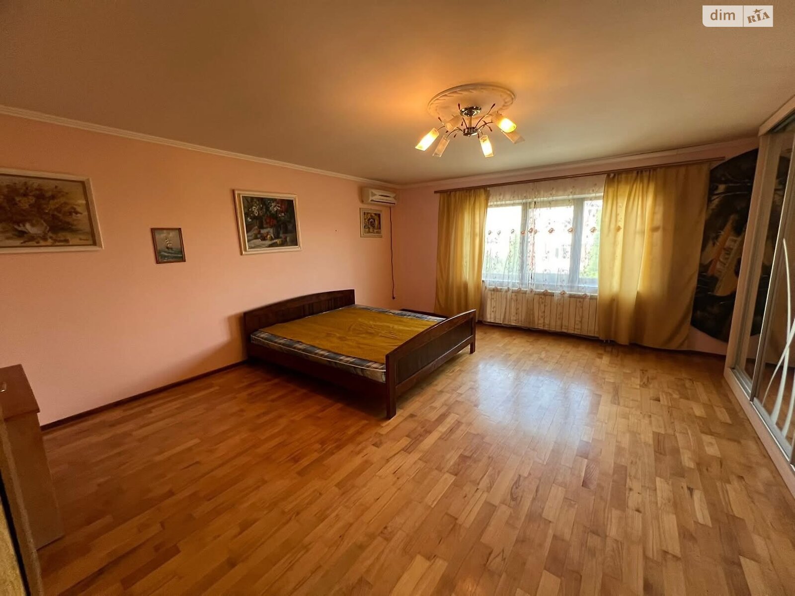 двухэтажный дом с гаражом, 294 кв. м, кирпич. Продажа в Баранинцах фото 1 двухэтажный дом с гаражом, 294 кв. м, кирпич. Продажа в Баранинцах фото 1
