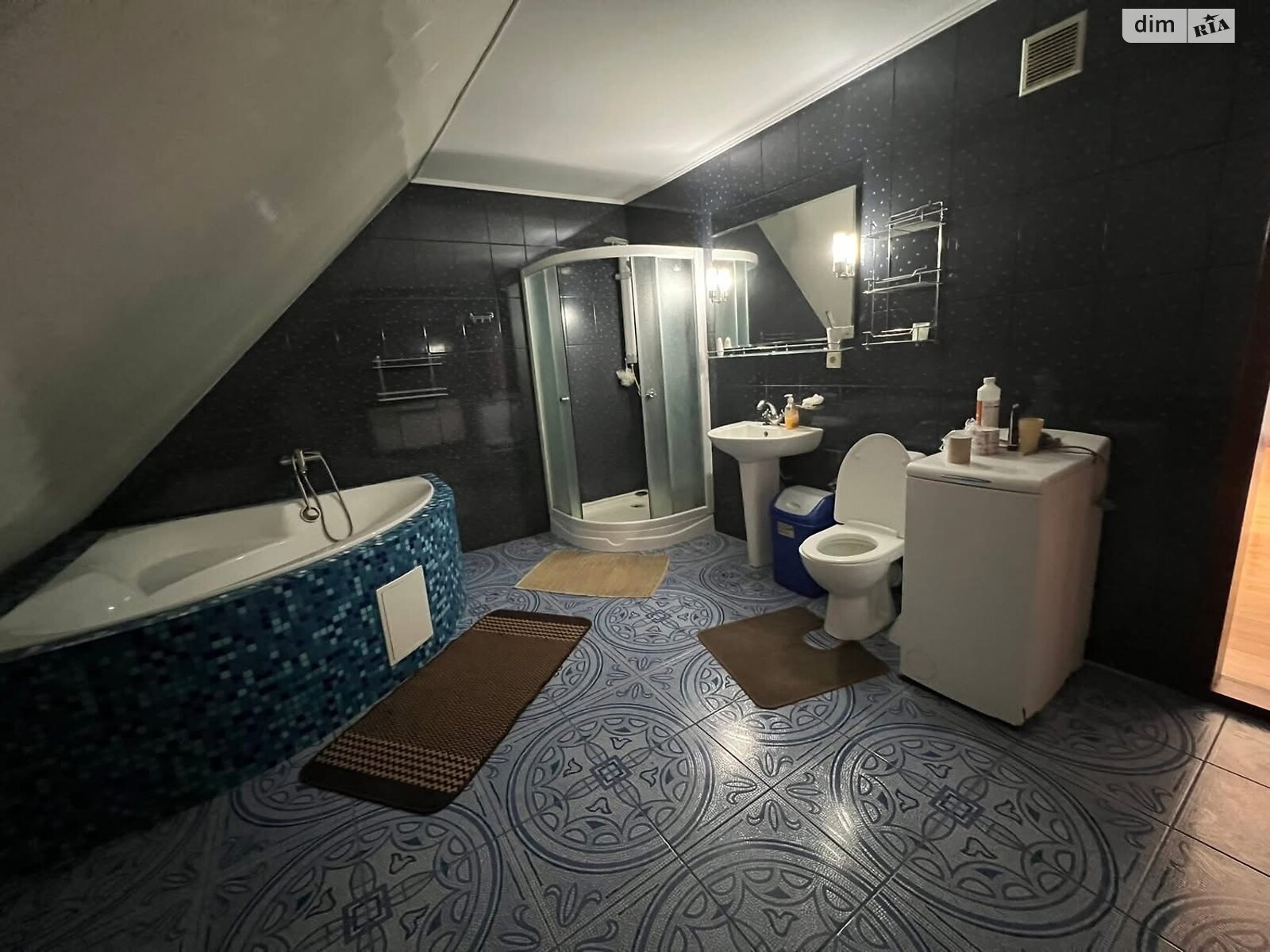 двухэтажный дом с гаражом, 294 кв. м, кирпич. Продажа в Баранинцах фото 1 двухэтажный дом с гаражом, 294 кв. м, кирпич. Продажа в Баранинцах фото 1