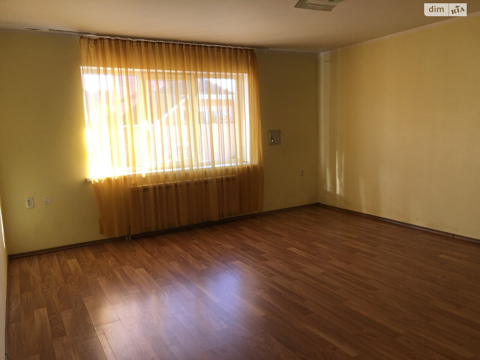 двухэтажный дом с ремонтом, 245 кв. м, кирпич. Продажа в Баранинцах фото 1