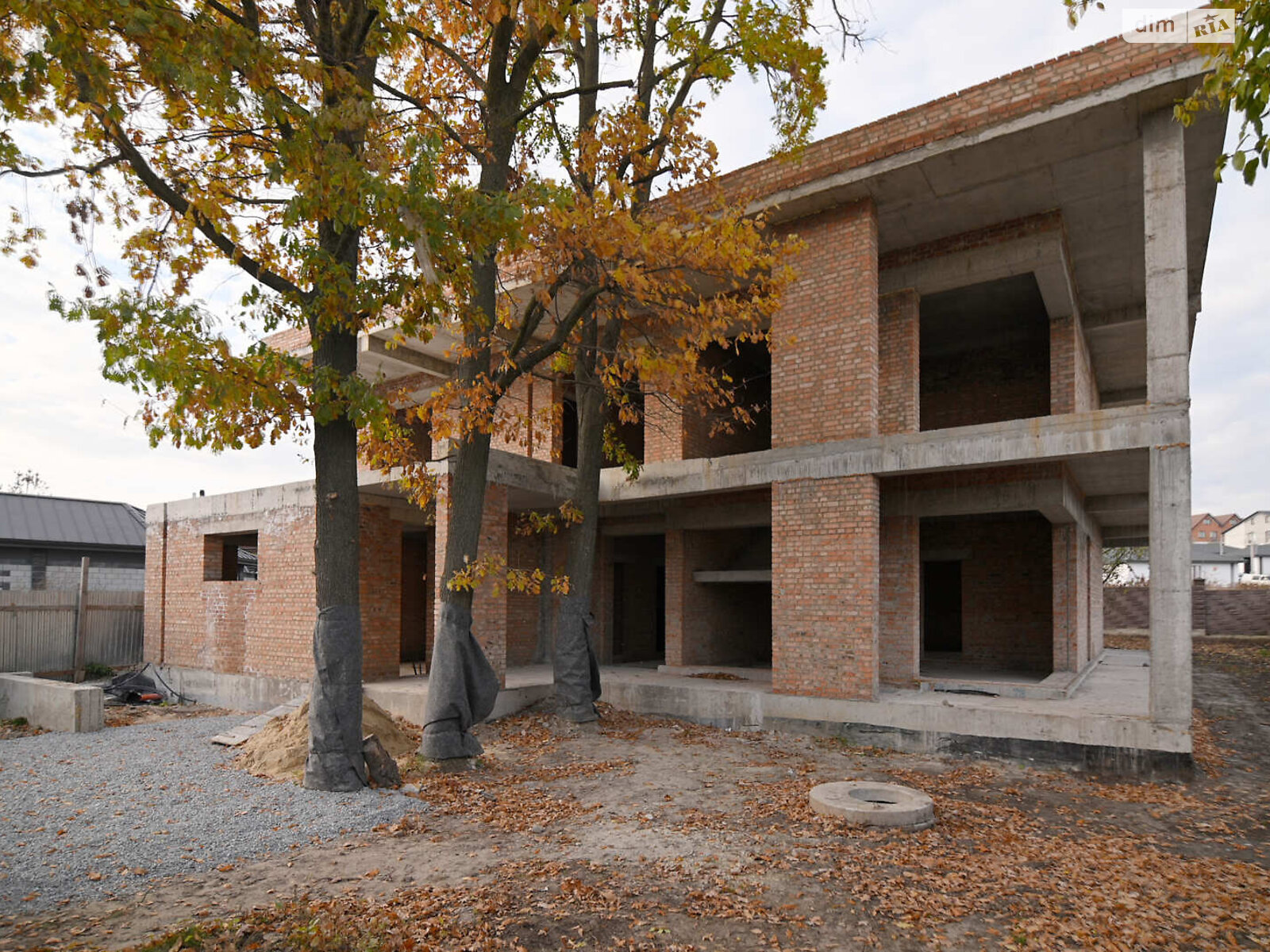 двухэтажный дом с гаражом, 300 кв. м, кирпич. Продажа в Бармаках фото 1 двухэтажный дом с гаражом, 300 кв. м, кирпич. Продажа в Бармаках фото 1