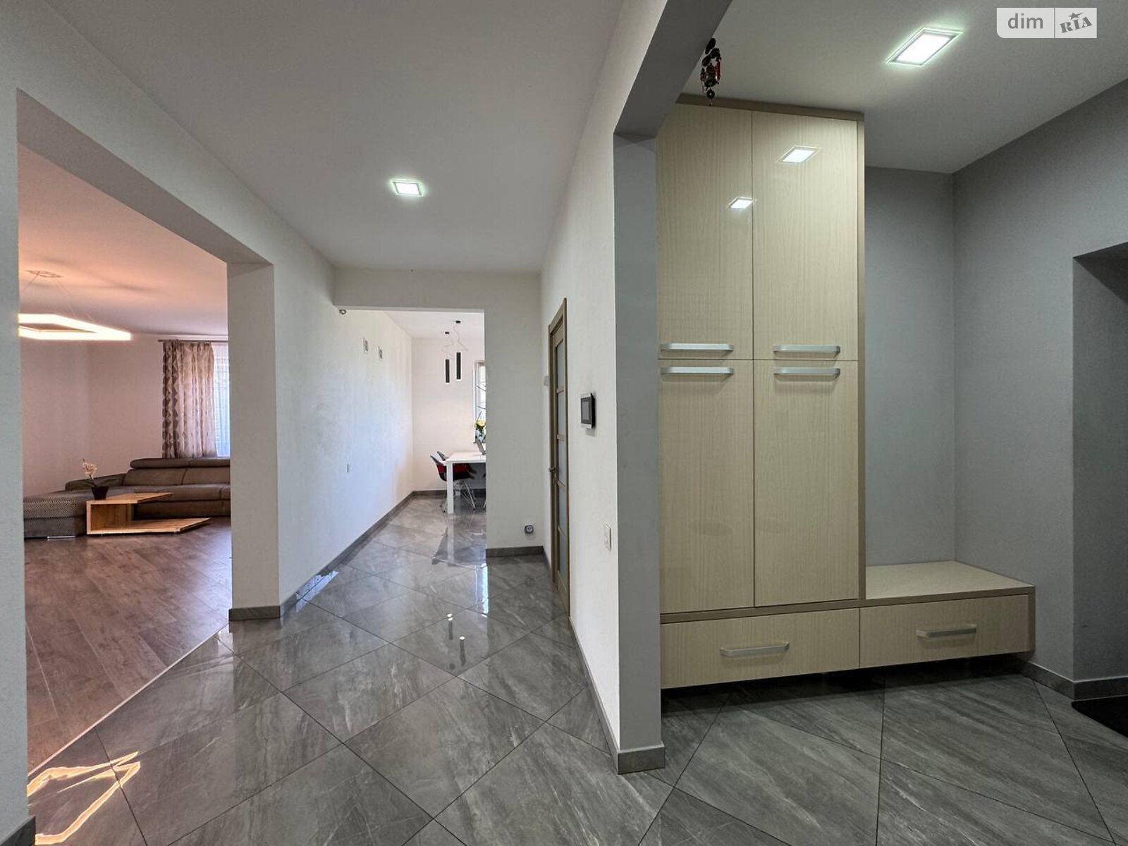 двоповерховий будинок, 210.7 кв. м, цегла. Продаж у Бармаки фото 1 двоповерховий будинок, 210.7 кв. м, цегла. Продаж у Бармаки фото 1