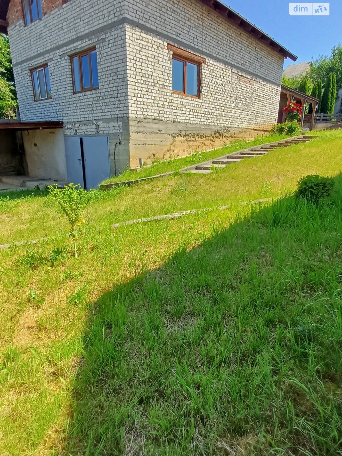 двоповерховий будинок з опаленням, 160 кв. м, кирпич. Продаж у Барвінку фото 1 двоповерховий будинок з опаленням, 160 кв. м, кирпич. Продаж у Барвінку фото 1