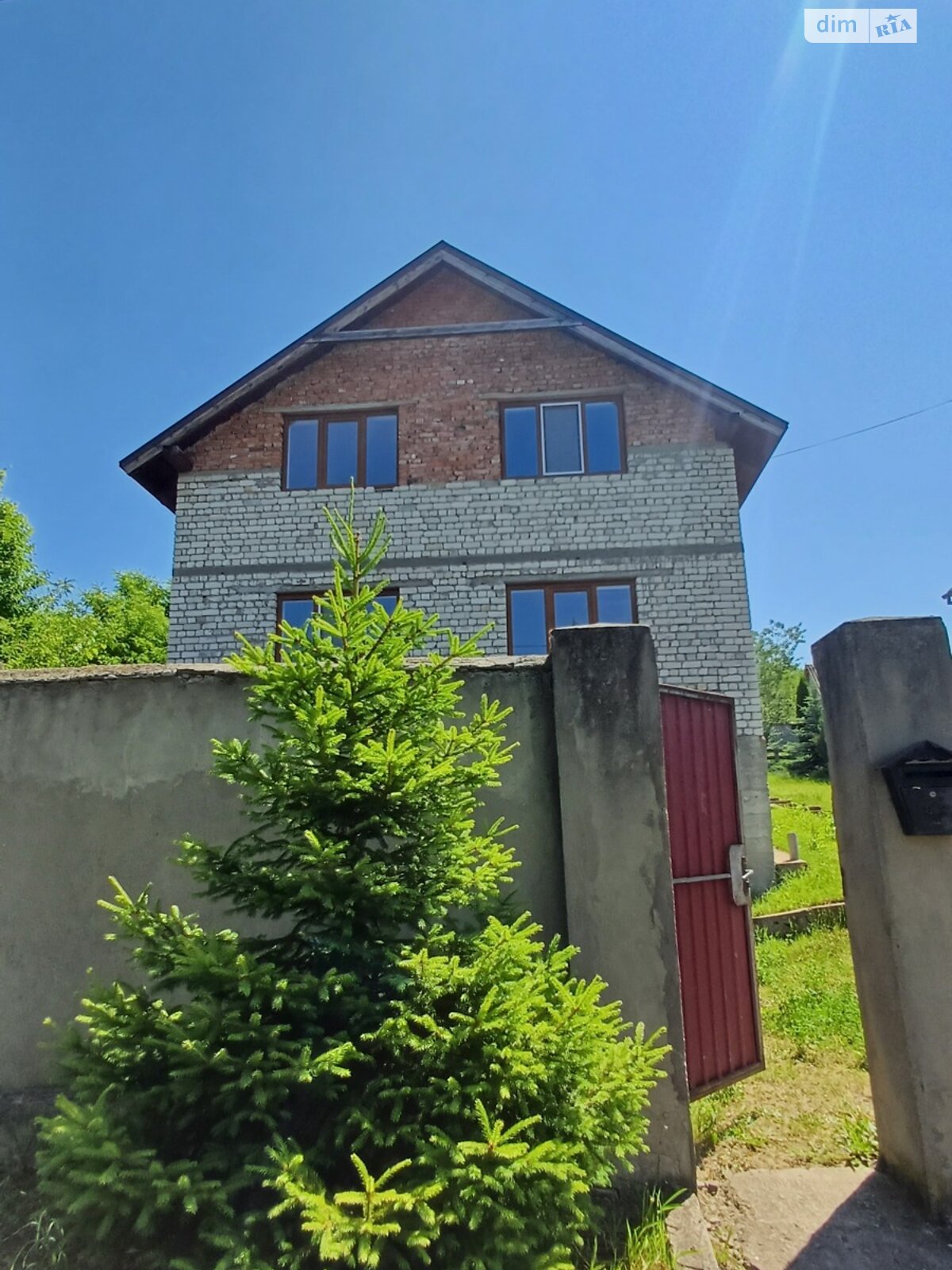 двоповерховий будинок з опаленням, 160 кв. м, кирпич. Продаж у Барвінку фото 1 двоповерховий будинок з опаленням, 160 кв. м, кирпич. Продаж у Барвінку фото 1