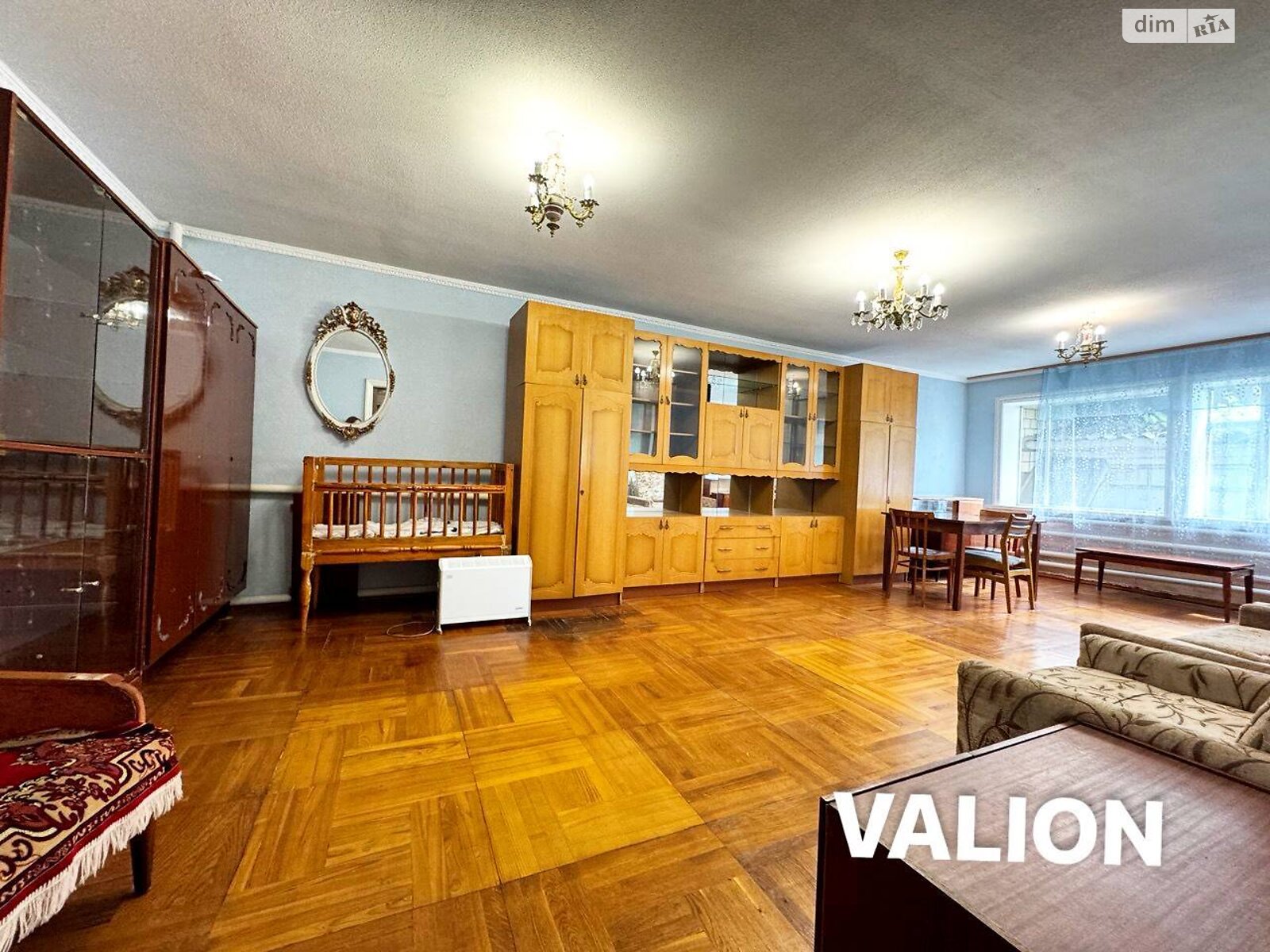 одноэтажный дом с гаражом, 138 кв. м, кирпич. Продажа в Барышевке район Барышевка фото 1