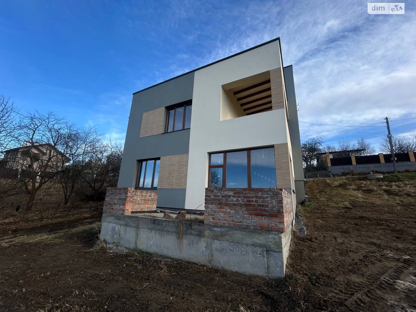 триповерховий будинок з балконом, 242 кв. м, кирпич. Продаж у Басівці фото 1