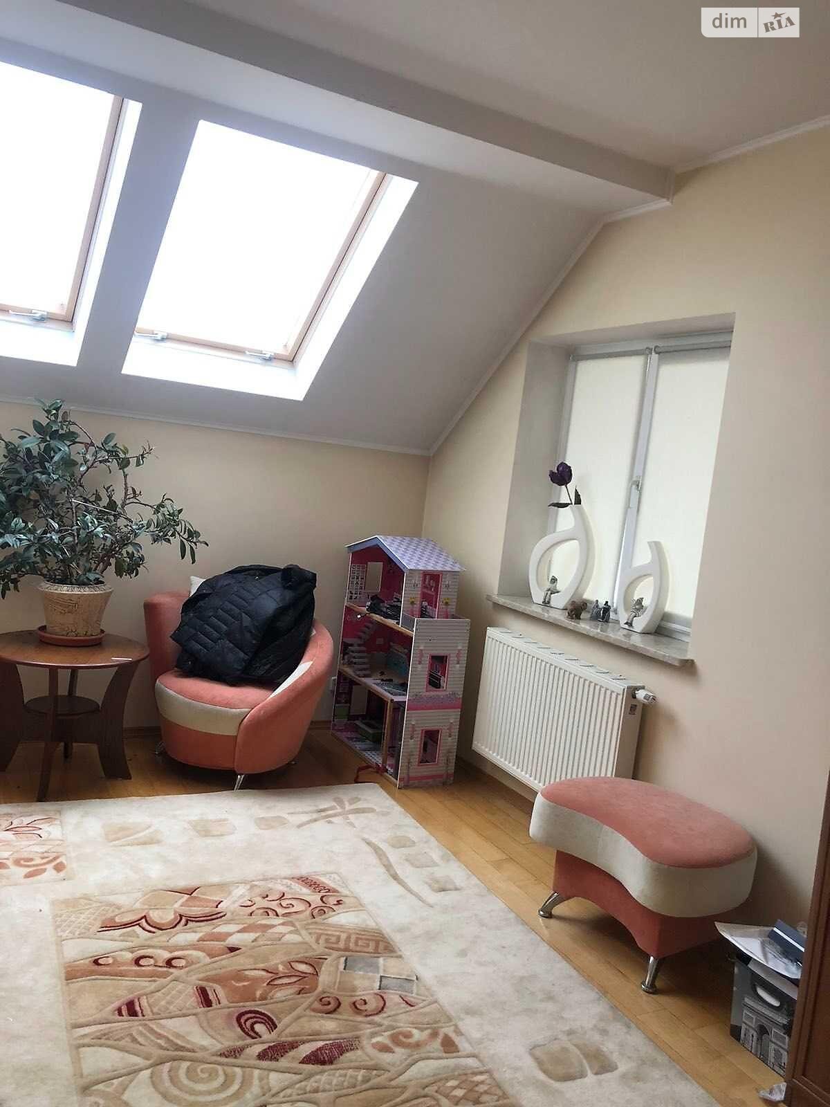 двухэтажный дом с ремонтом, 230 кв. м, кирпич. Продажа в Басовке фото 1 двухэтажный дом с ремонтом, 230 кв. м, кирпич. Продажа в Басовке фото 1