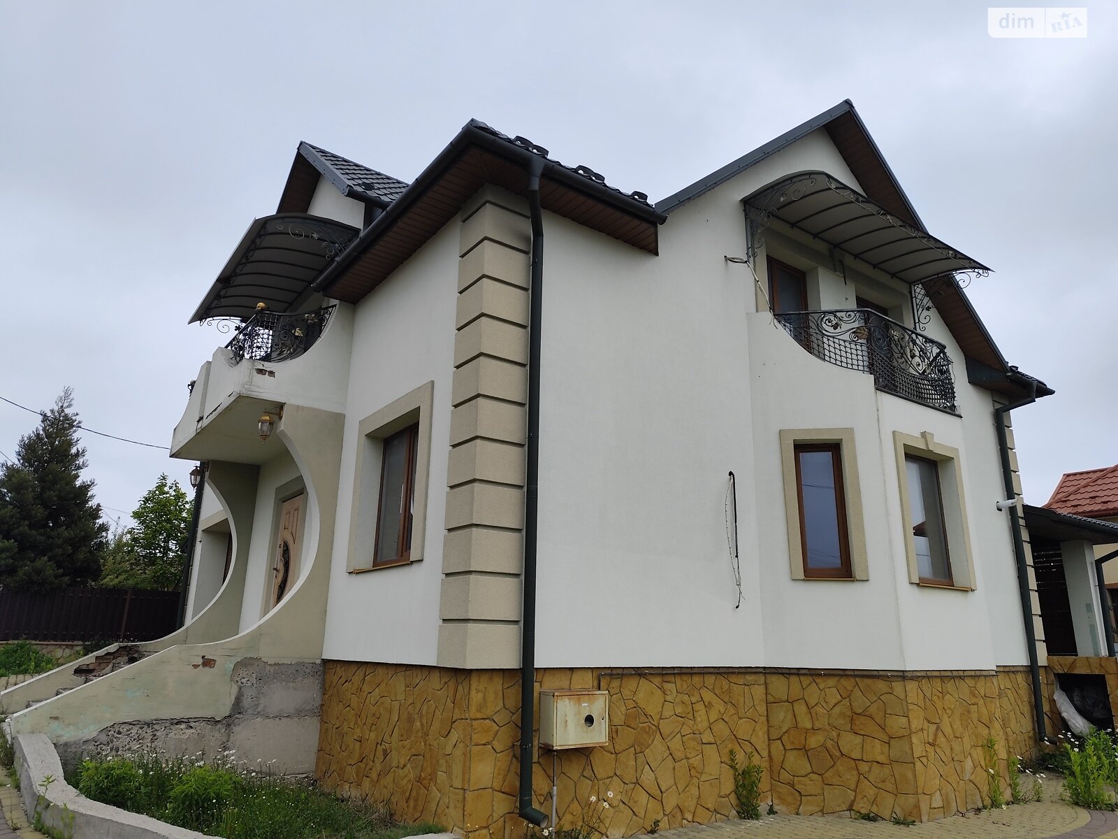 двухэтажный дом с отоплением, 230 кв. м, кирпич. Продажа в Байковцах фото 1 двухэтажный дом с отоплением, 230 кв. м, кирпич. Продажа в Байковцах фото 1