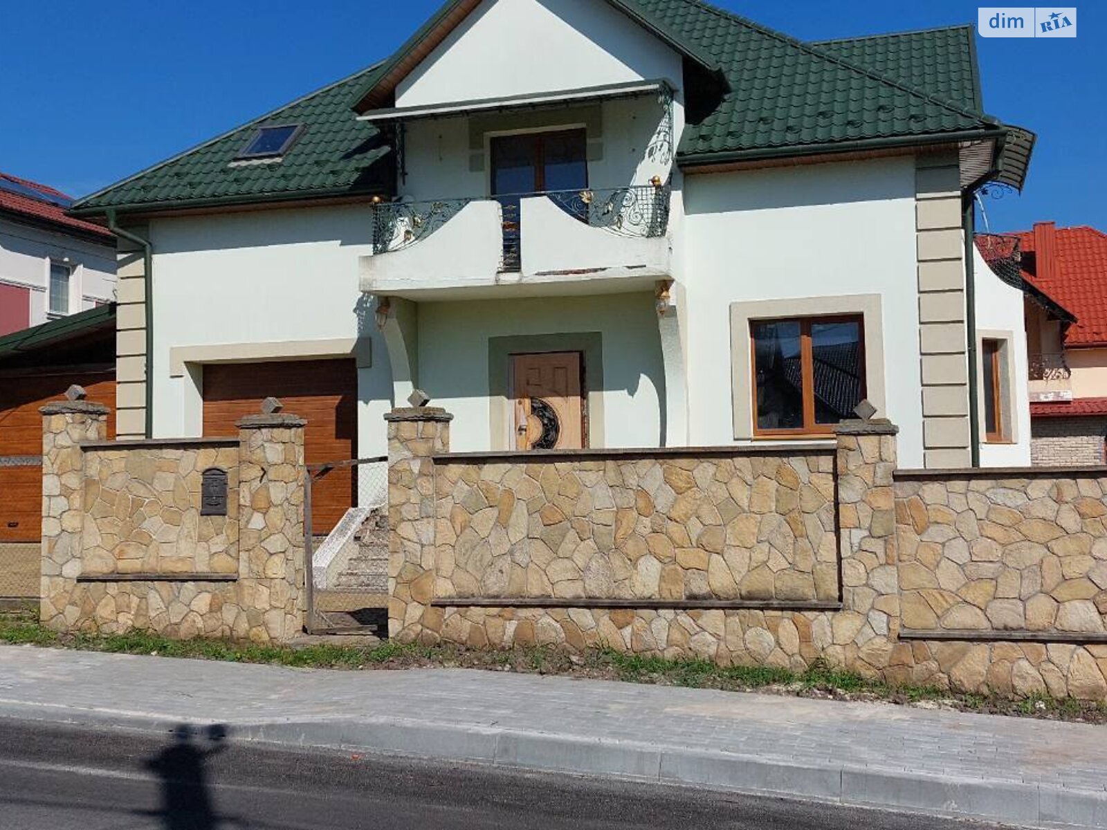 двоповерховий будинок з опаленням, 230 кв. м, цегла. Продаж у Байківці фото 1 двоповерховий будинок з опаленням, 230 кв. м, цегла. Продаж у Байківці фото 1