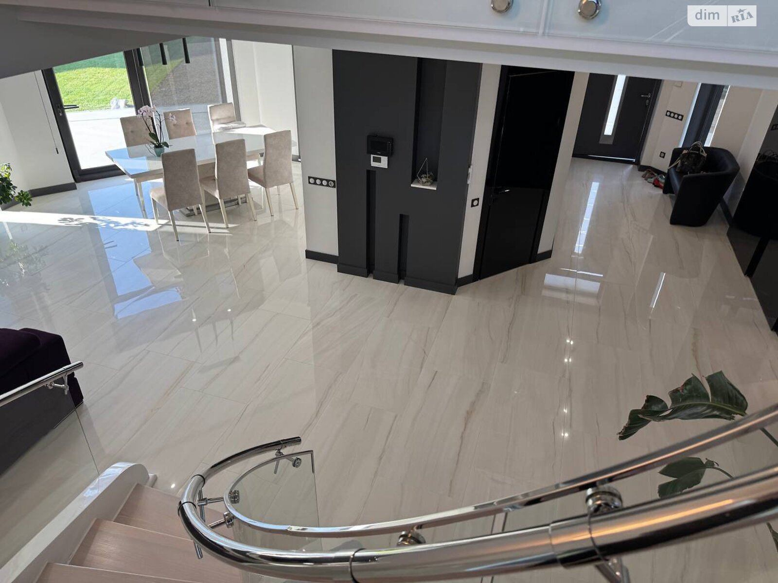 двухэтажный дом с отоплением, 289.8 кв. м, кирпич. Продажа в Байковцах фото 1 двухэтажный дом с отоплением, 289.8 кв. м, кирпич. Продажа в Байковцах фото 1
