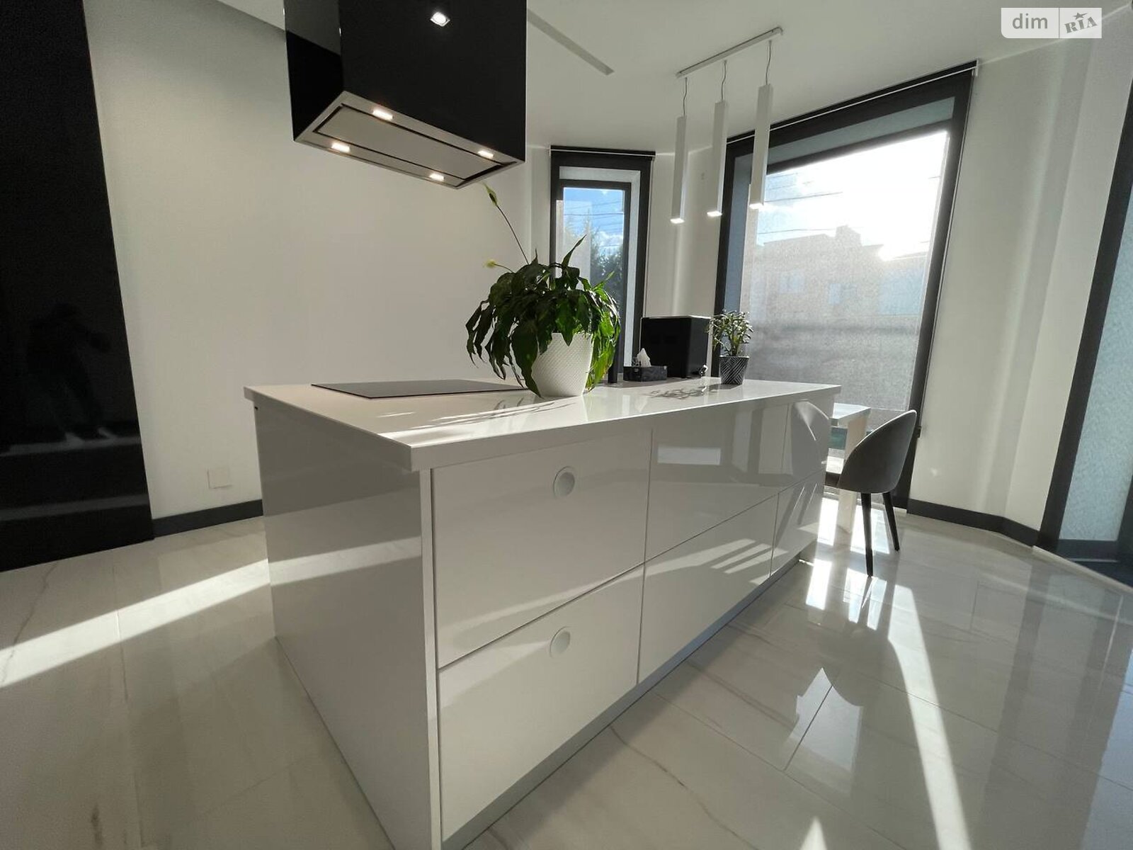двухэтажный дом с отоплением, 289.8 кв. м, кирпич. Продажа в Байковцах фото 1 двухэтажный дом с отоплением, 289.8 кв. м, кирпич. Продажа в Байковцах фото 1