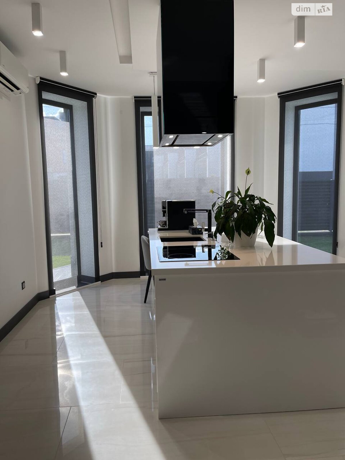 двухэтажный дом с отоплением, 289.8 кв. м, кирпич. Продажа в Байковцах фото 1 двухэтажный дом с отоплением, 289.8 кв. м, кирпич. Продажа в Байковцах фото 1