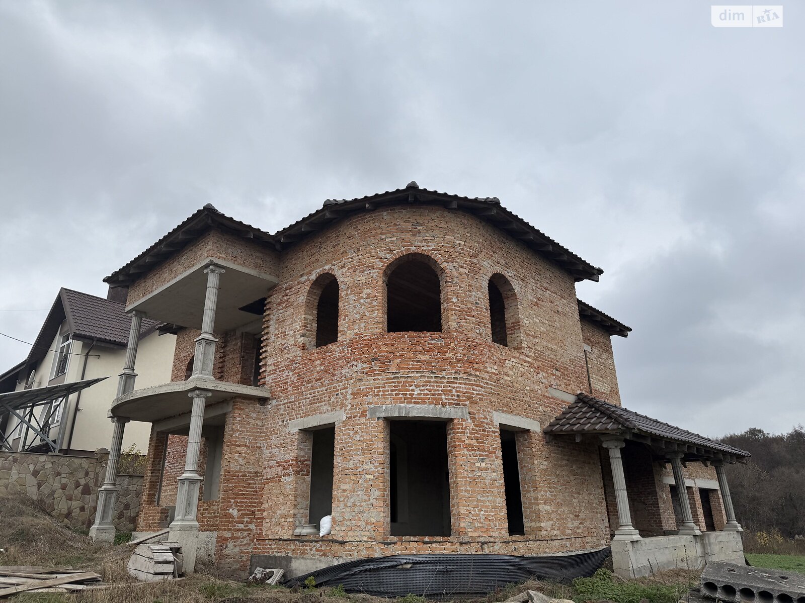 двухэтажный дом с верандой, 290 кв. м, кирпич. Продажа в Байковцах фото 1 двухэтажный дом с верандой, 290 кв. м, кирпич. Продажа в Байковцах фото 1