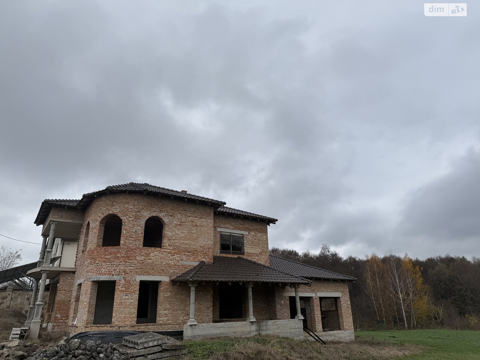 двухэтажный дом с верандой, 290 кв. м, кирпич. Продажа в Байковцах фото 1 двухэтажный дом с верандой, 290 кв. м, кирпич. Продажа в Байковцах фото 1