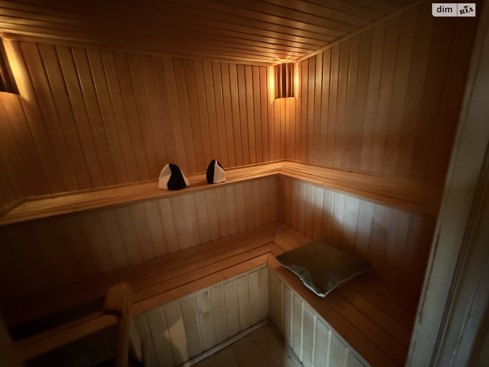 трехэтажный дом беседка, 220 кв. м, кирпич. Продажа в Байковцах фото 1 трехэтажный дом беседка, 220 кв. м, кирпич. Продажа в Байковцах фото 1