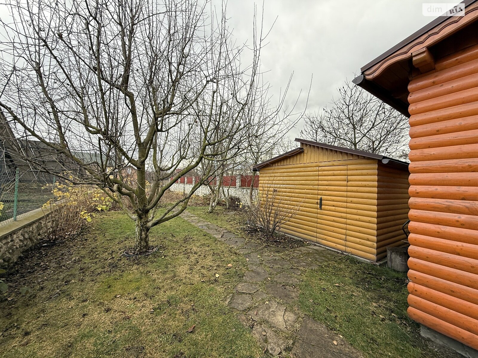 трехэтажный дом беседка, 220 кв. м, кирпич. Продажа в Байковцах фото 1 трехэтажный дом беседка, 220 кв. м, кирпич. Продажа в Байковцах фото 1