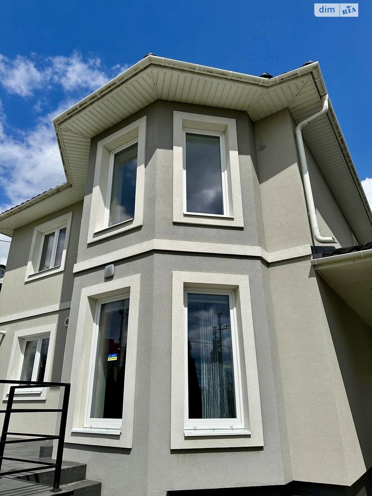 двоповерховий будинок з гаражем, 197.2 кв. м, цегла. Продаж у Байківці фото 1 двоповерховий будинок з гаражем, 197.2 кв. м, цегла. Продаж у Байківці фото 1