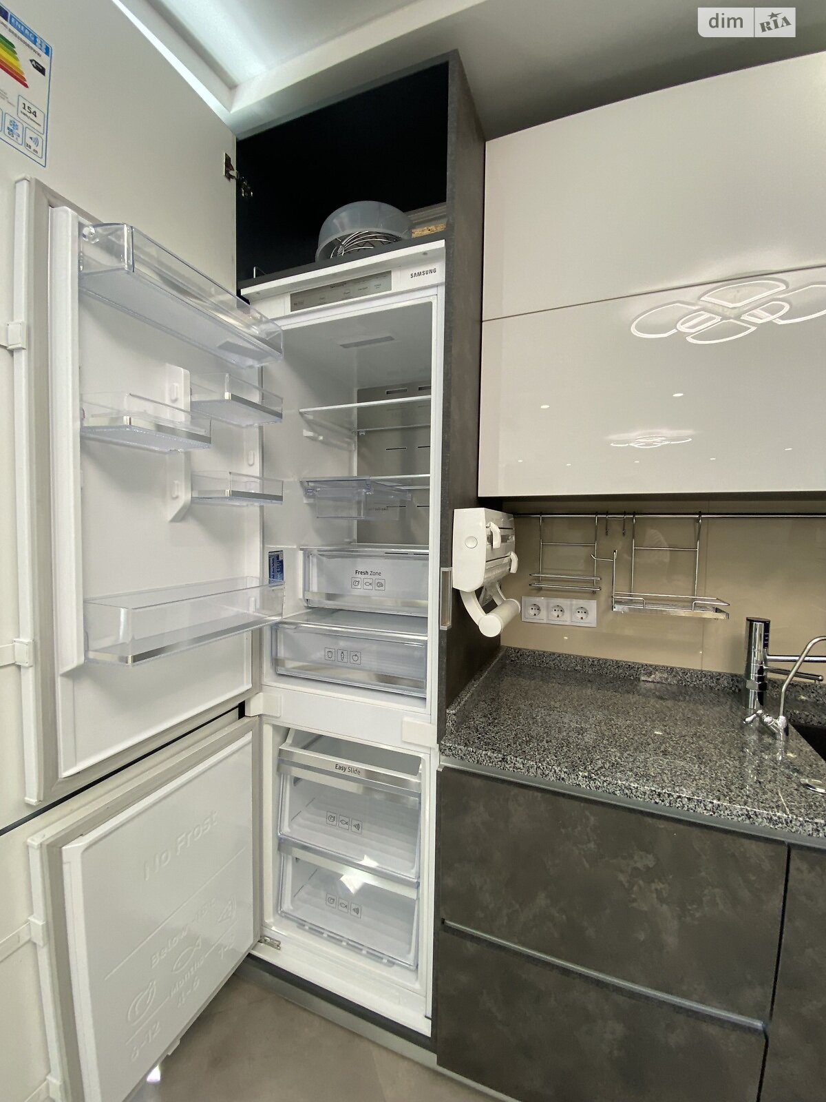 двоповерховий будинок з гаражем, 197.2 кв. м, цегла. Продаж у Байківці фото 1 двоповерховий будинок з гаражем, 197.2 кв. м, цегла. Продаж у Байківці фото 1