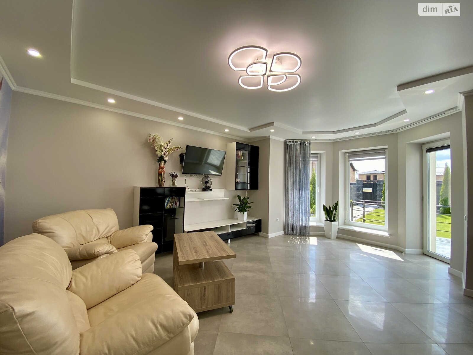 двоповерховий будинок з гаражем, 197.2 кв. м, цегла. Продаж у Байківці фото 1 двоповерховий будинок з гаражем, 197.2 кв. м, цегла. Продаж у Байківці фото 1