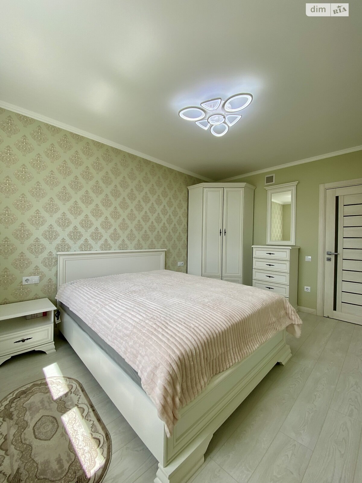 двоповерховий будинок з гаражем, 197.2 кв. м, цегла. Продаж у Байківці фото 1 двоповерховий будинок з гаражем, 197.2 кв. м, цегла. Продаж у Байківці фото 1