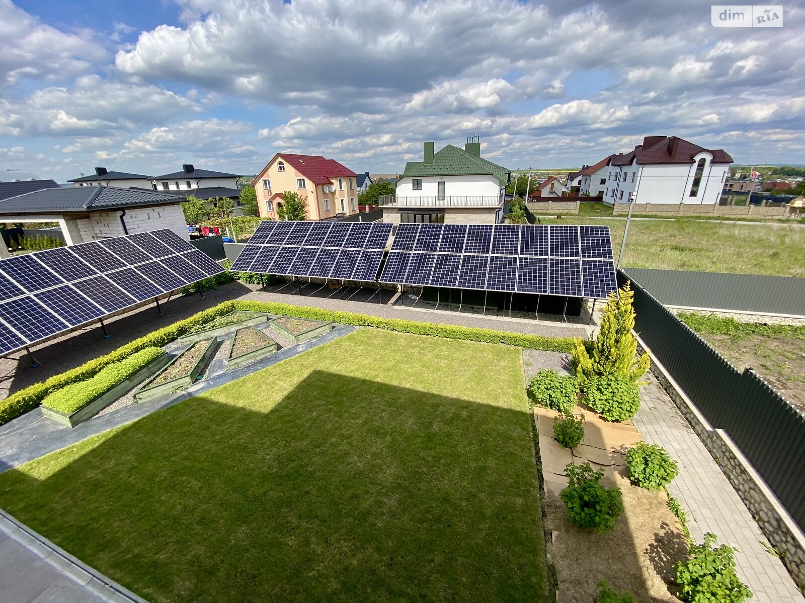 двоповерховий будинок з гаражем, 197.2 кв. м, цегла. Продаж у Байківці фото 1 двоповерховий будинок з гаражем, 197.2 кв. м, цегла. Продаж у Байківці фото 1