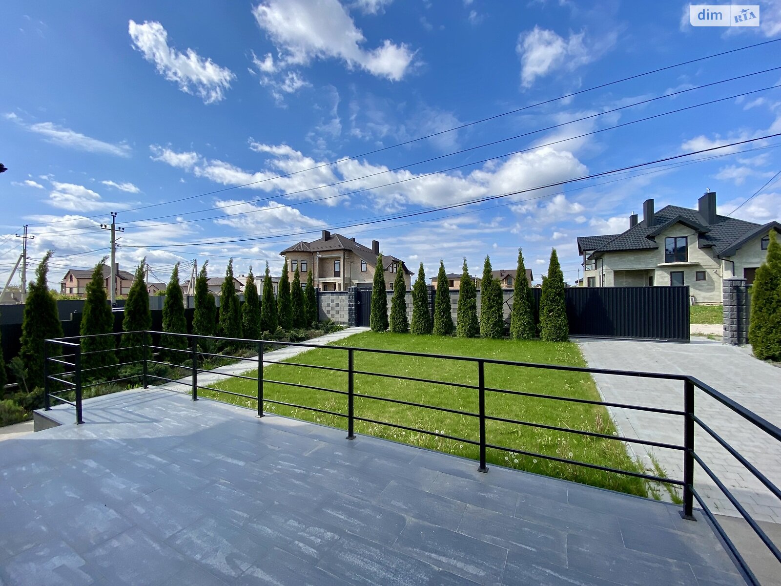 двоповерховий будинок з гаражем, 197.2 кв. м, цегла. Продаж у Байківці фото 1 двоповерховий будинок з гаражем, 197.2 кв. м, цегла. Продаж у Байківці фото 1