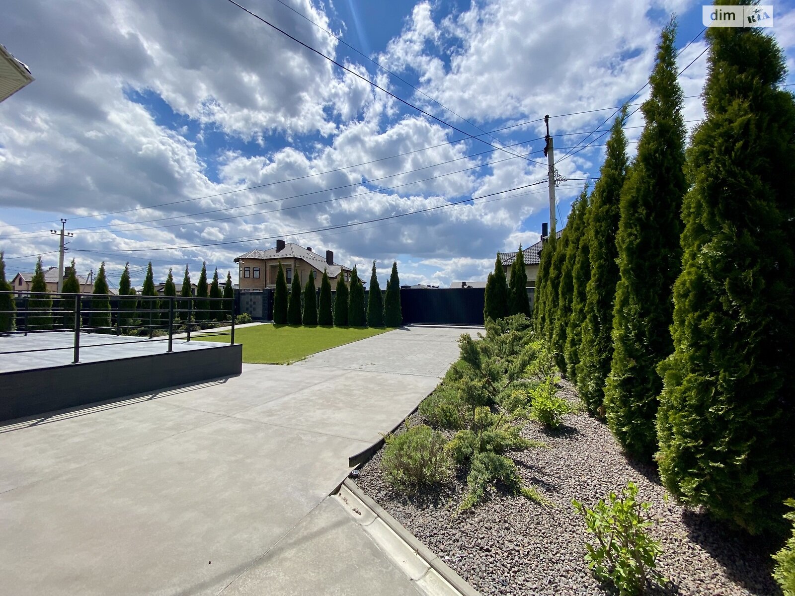 двоповерховий будинок з гаражем, 197.2 кв. м, цегла. Продаж у Байківці фото 1 двоповерховий будинок з гаражем, 197.2 кв. м, цегла. Продаж у Байківці фото 1