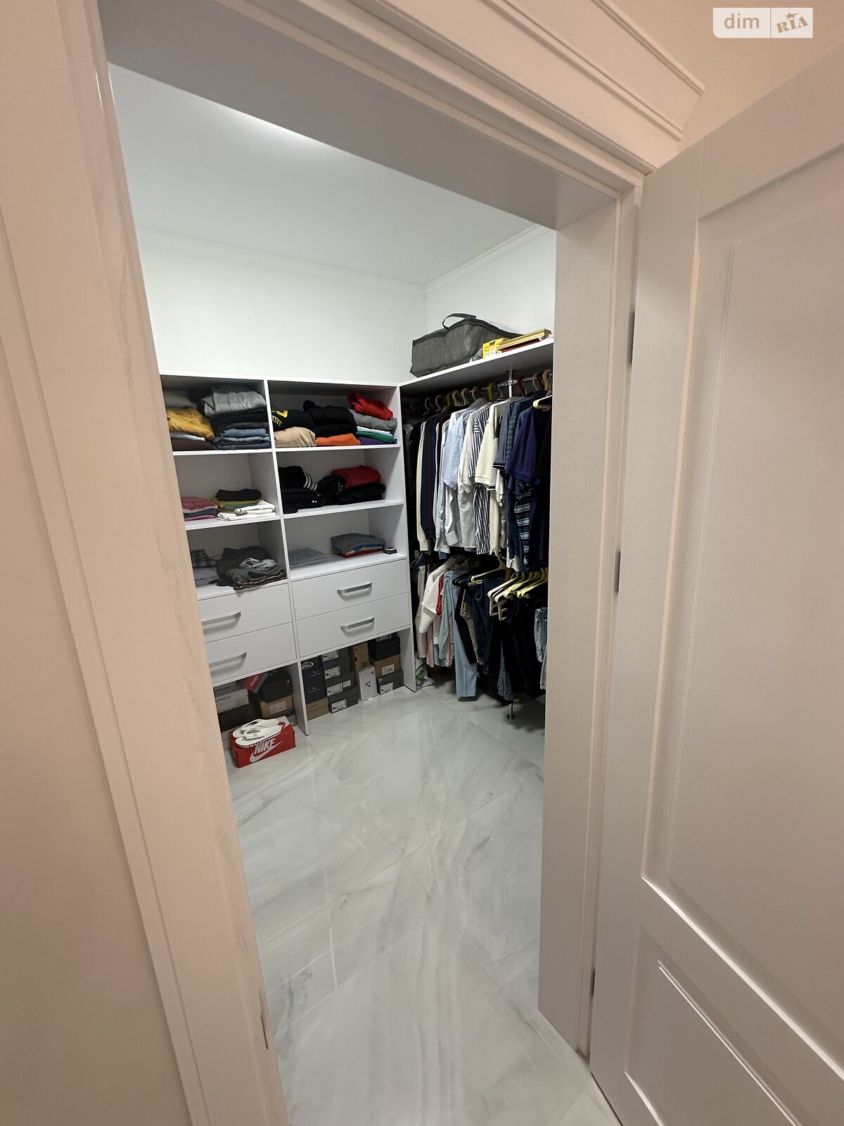 одноэтажный дом, 200 кв. м, кирпич. Продажа в Байковцах фото 1 одноэтажный дом, 200 кв. м, кирпич. Продажа в Байковцах фото 1