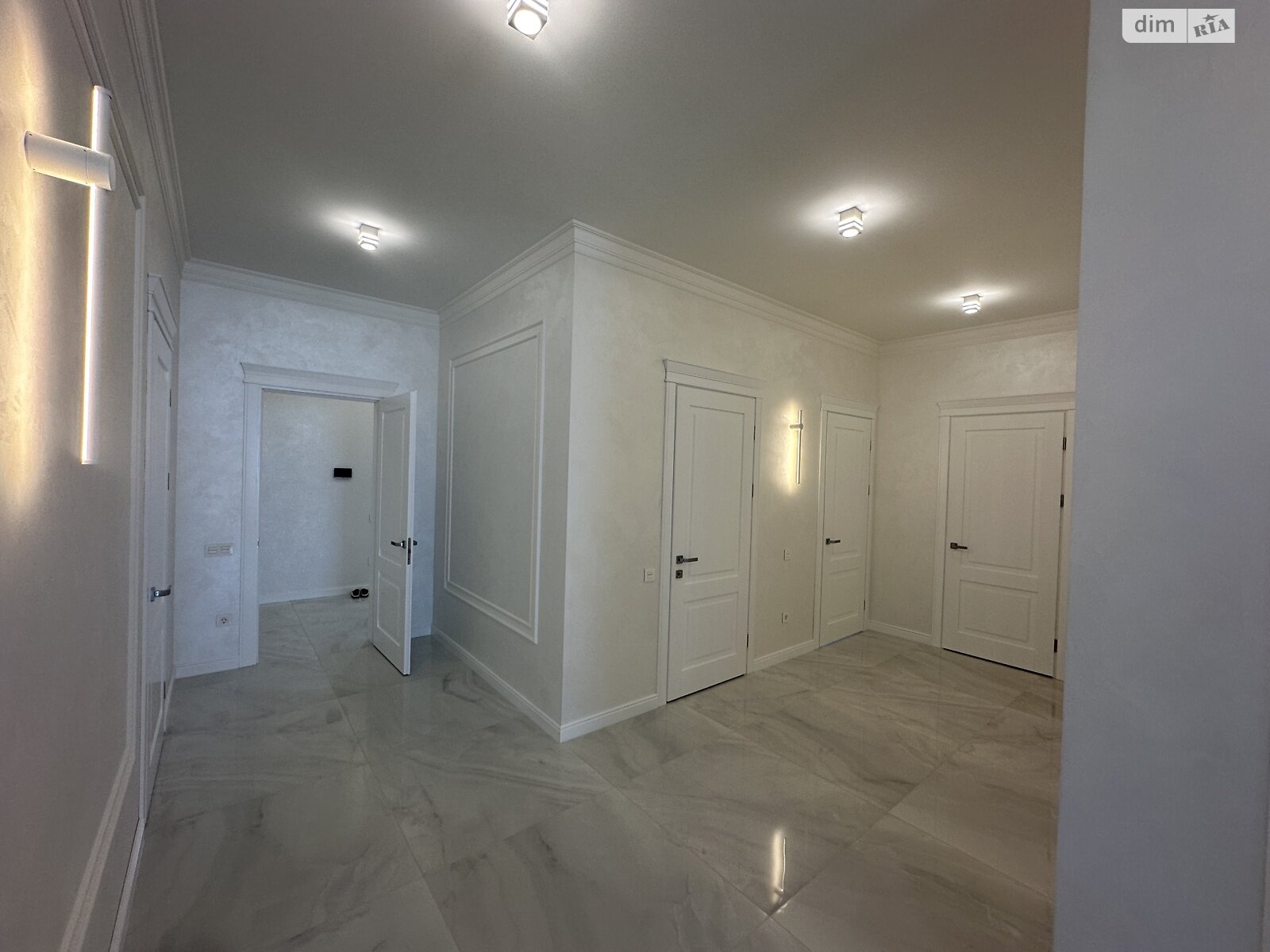 одноэтажный дом, 200 кв. м, кирпич. Продажа в Байковцах фото 1 одноэтажный дом, 200 кв. м, кирпич. Продажа в Байковцах фото 1