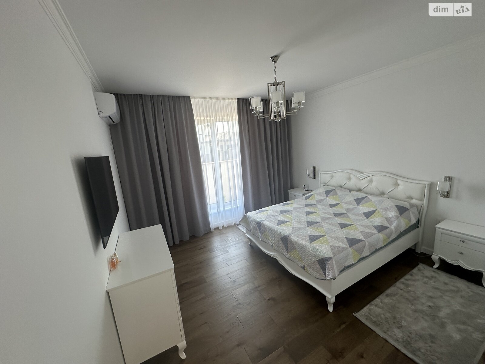 одноэтажный дом, 200 кв. м, кирпич. Продажа в Байковцах фото 1 одноэтажный дом, 200 кв. м, кирпич. Продажа в Байковцах фото 1