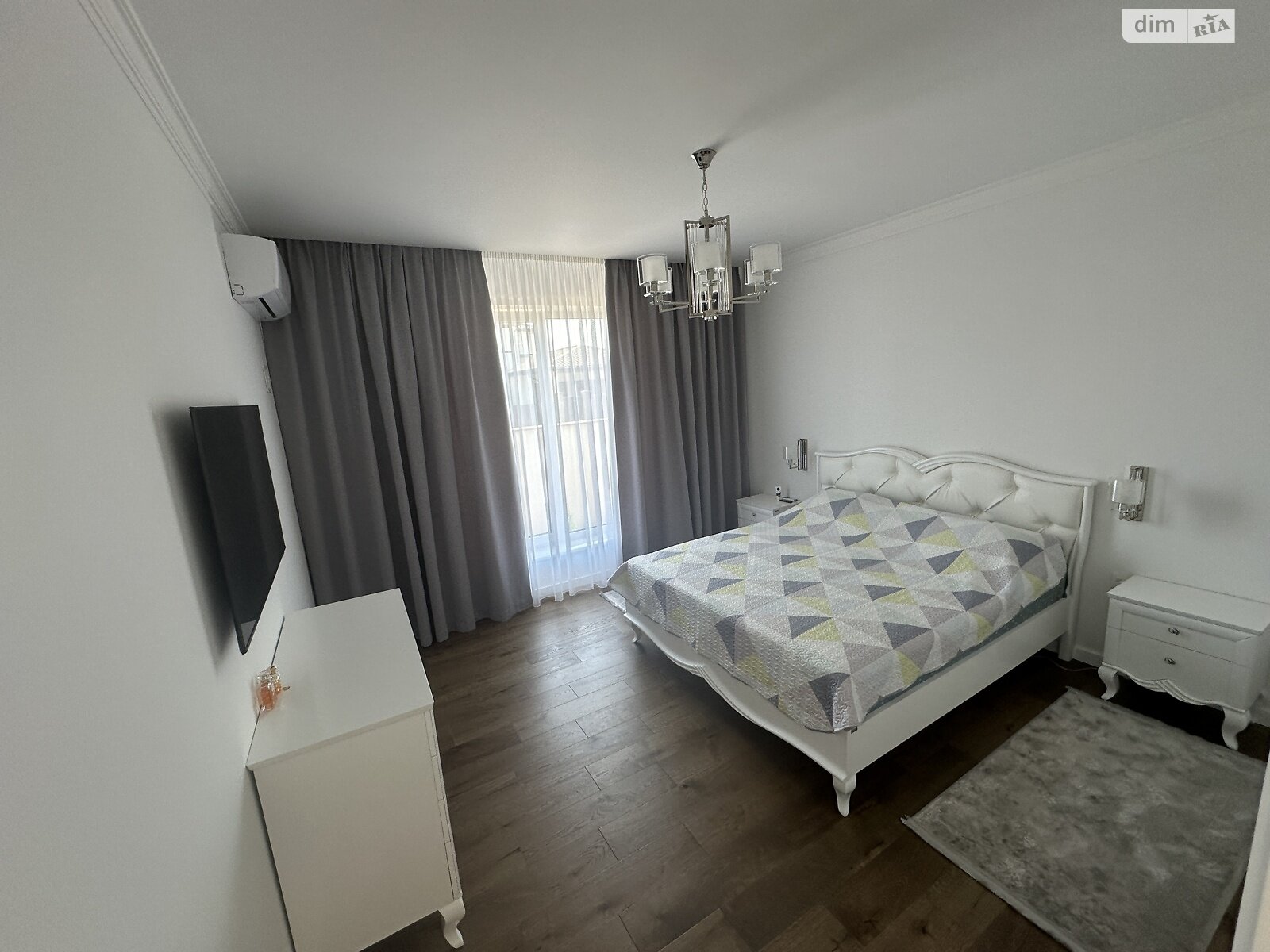 одноэтажный дом, 200 кв. м, кирпич. Продажа в Байковцах фото 1 одноэтажный дом, 200 кв. м, кирпич. Продажа в Байковцах фото 1