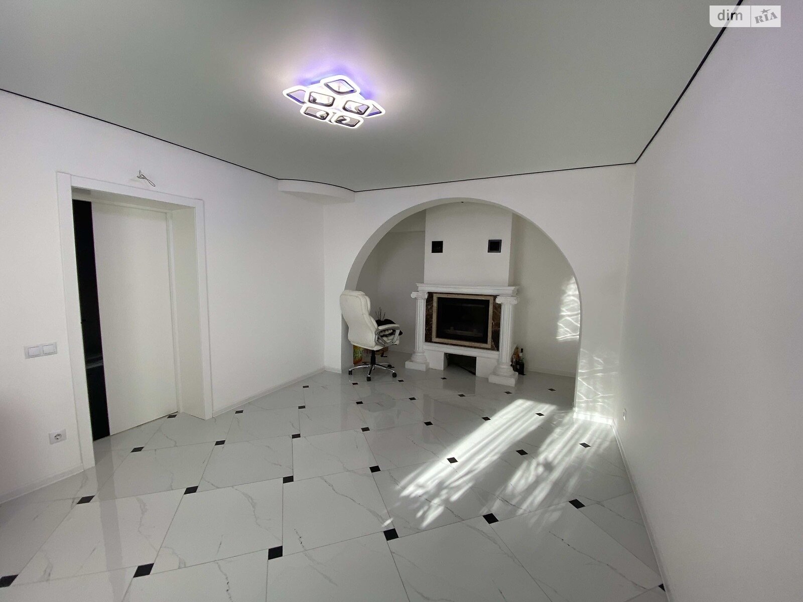 двоповерховий будинок, 220 кв. м, цегла. Продаж у Байківці фото 1 двоповерховий будинок, 220 кв. м, цегла. Продаж у Байківці фото 1