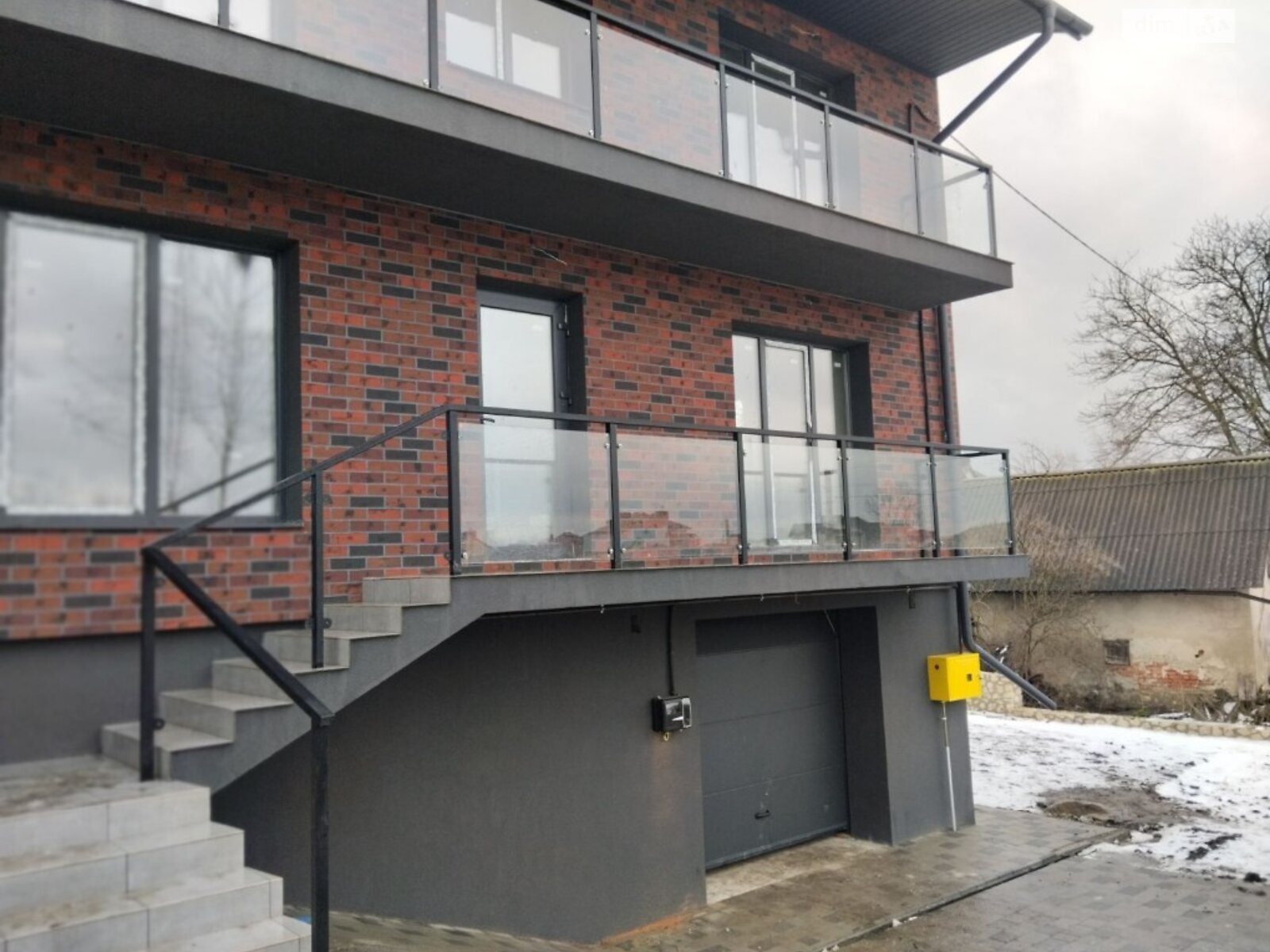 двухэтажный дом с гаражом, 145 кв. м, кирпич. Продажа в Байковцах фото 1