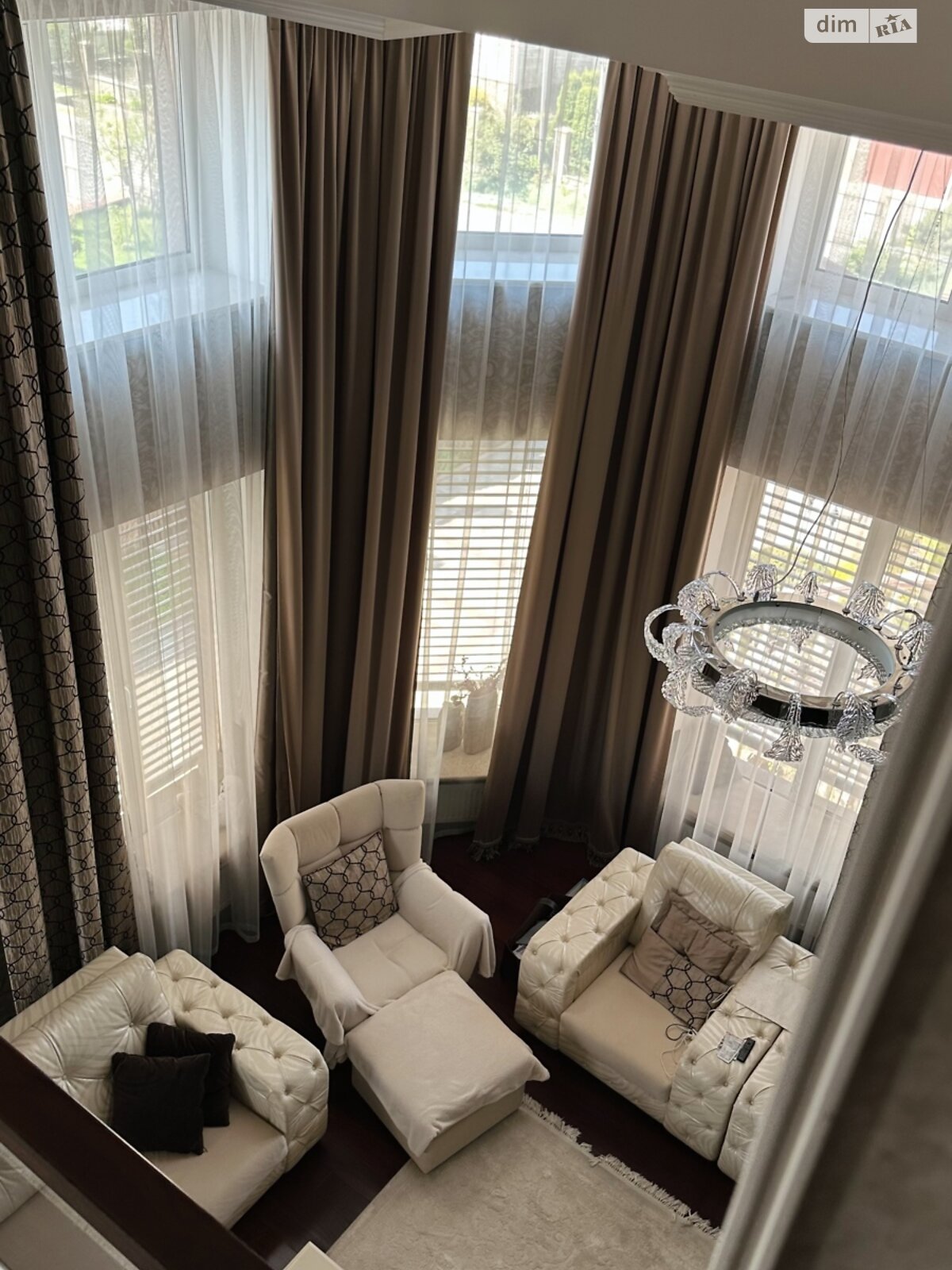 трехэтажный дом с балконом, 710.3 кв. м, керамический блок. Продажа в Байковцах фото 1 трехэтажный дом с балконом, 710.3 кв. м, керамический блок. Продажа в Байковцах фото 1