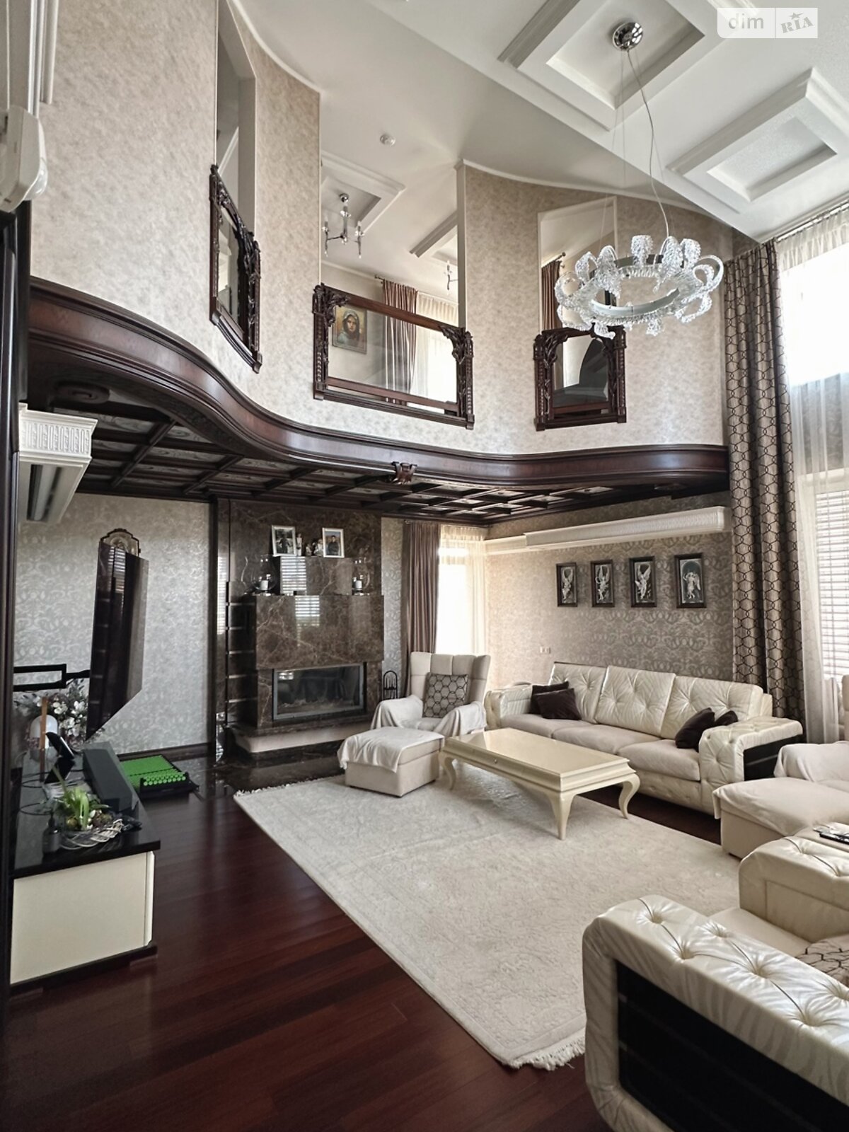 трехэтажный дом с балконом, 710.3 кв. м, керамический блок. Продажа в Байковцах фото 1 трехэтажный дом с балконом, 710.3 кв. м, керамический блок. Продажа в Байковцах фото 1