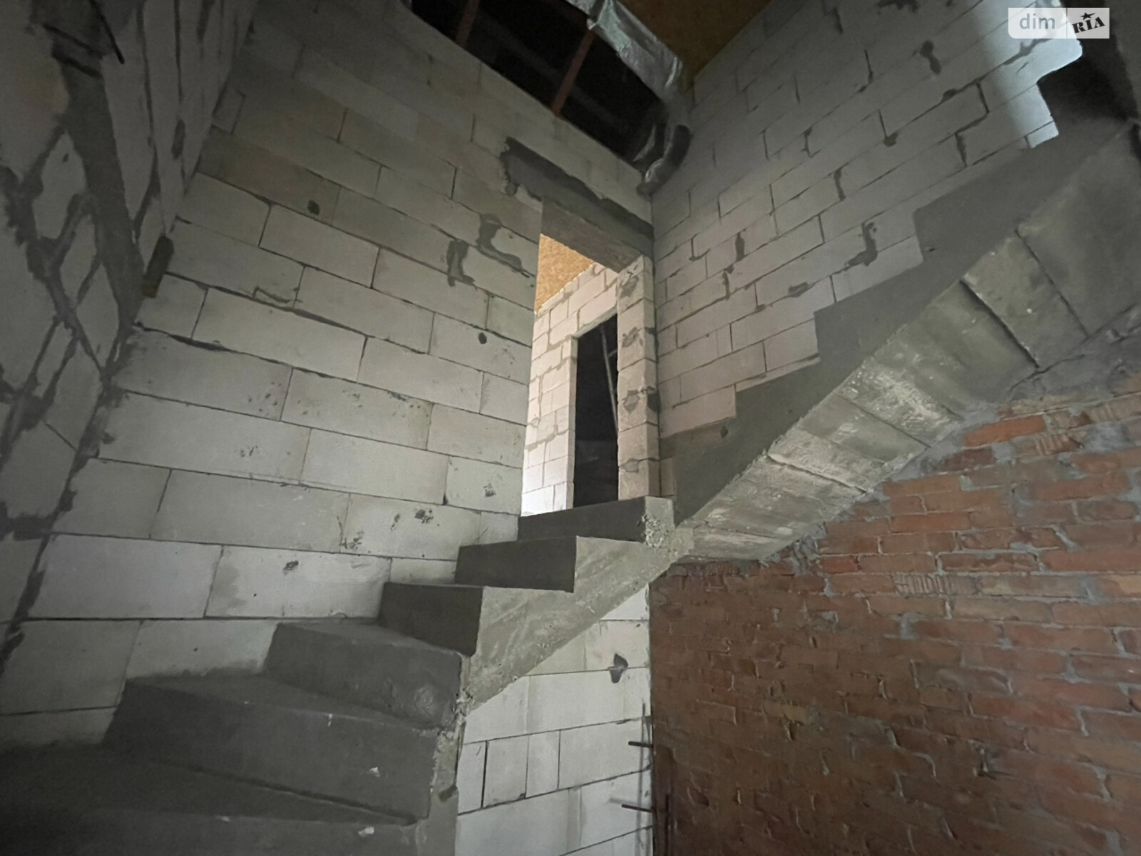 двоповерховий будинок з гаражем, 216.4 кв. м, пеноблок. Продаж у Байківці фото 1 двоповерховий будинок з гаражем, 216.4 кв. м, пеноблок. Продаж у Байківці фото 1