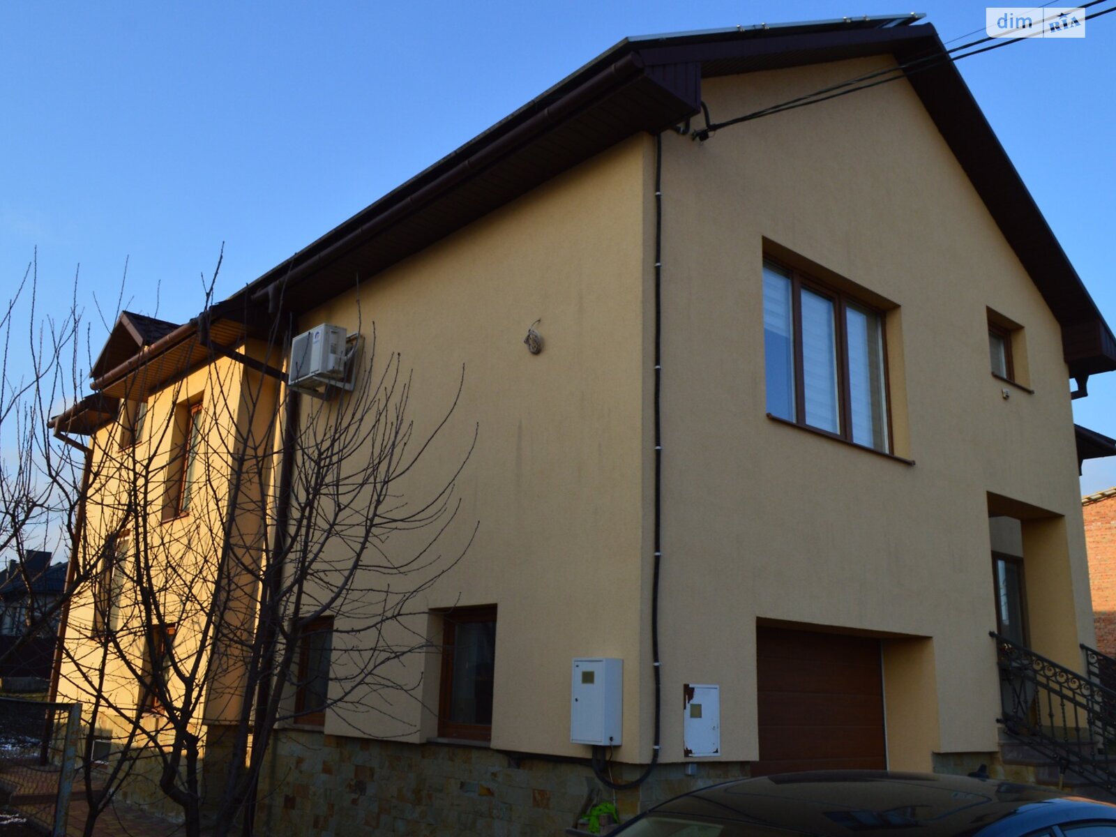 двухэтажный дом с гаражом, 248 кв. м, кирпич. Продажа в Гаях Чумаковых фото 1 двухэтажный дом с гаражом, 248 кв. м, кирпич. Продажа в Гаях Чумаковых фото 1