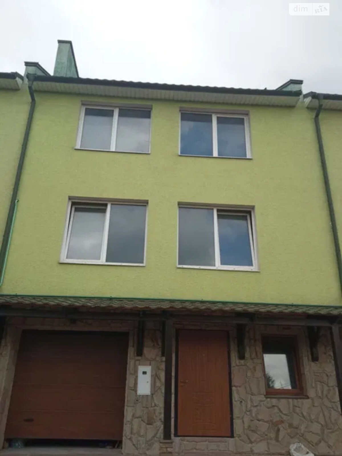 триповерховий будинок з гаражем, 227 кв. м, цегла. Продаж у Байківці фото 1 триповерховий будинок з гаражем, 227 кв. м, цегла. Продаж у Байківці фото 1