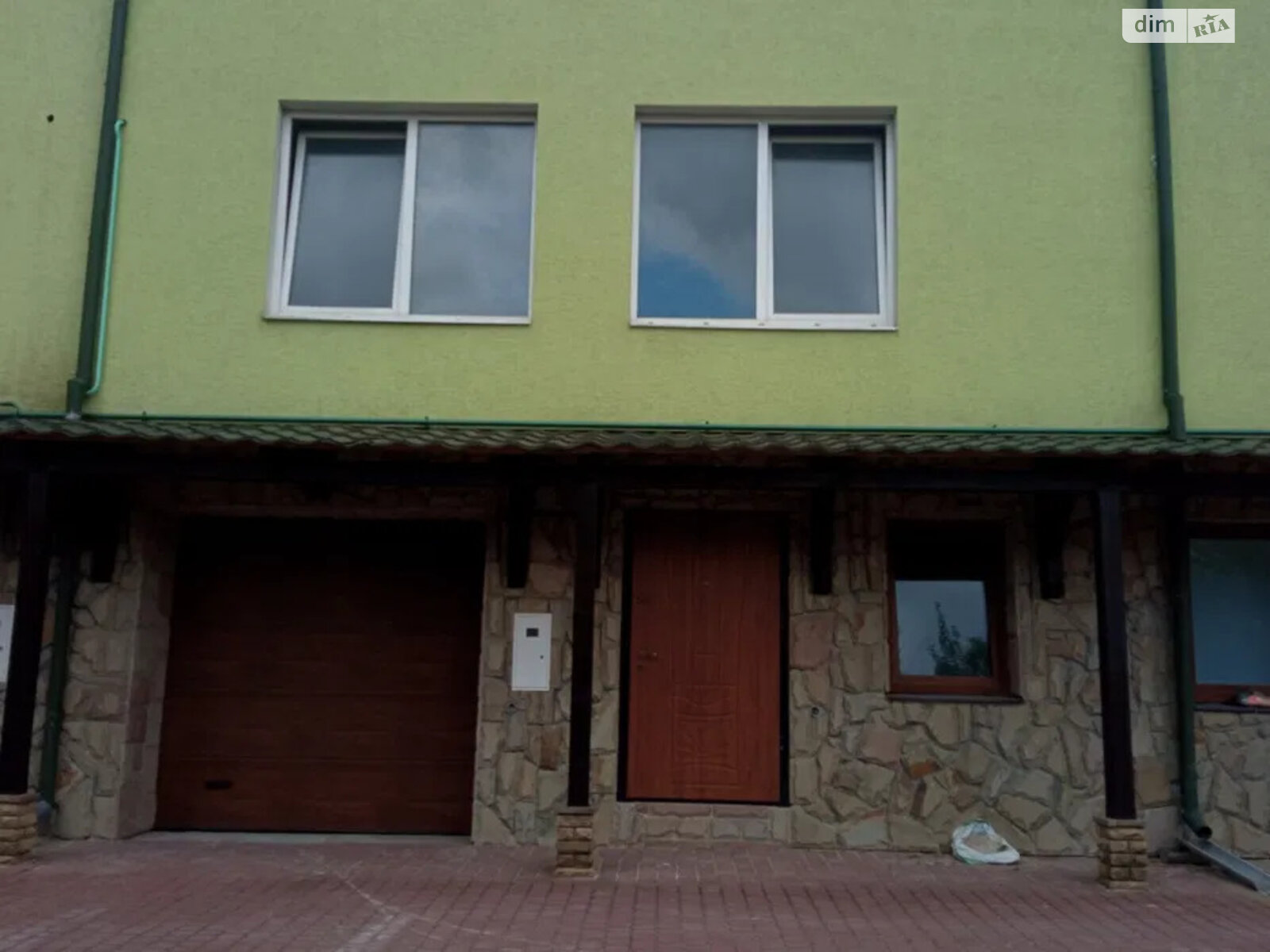 триповерховий будинок з гаражем, 227 кв. м, цегла. Продаж у Байківці фото 1 триповерховий будинок з гаражем, 227 кв. м, цегла. Продаж у Байківці фото 1