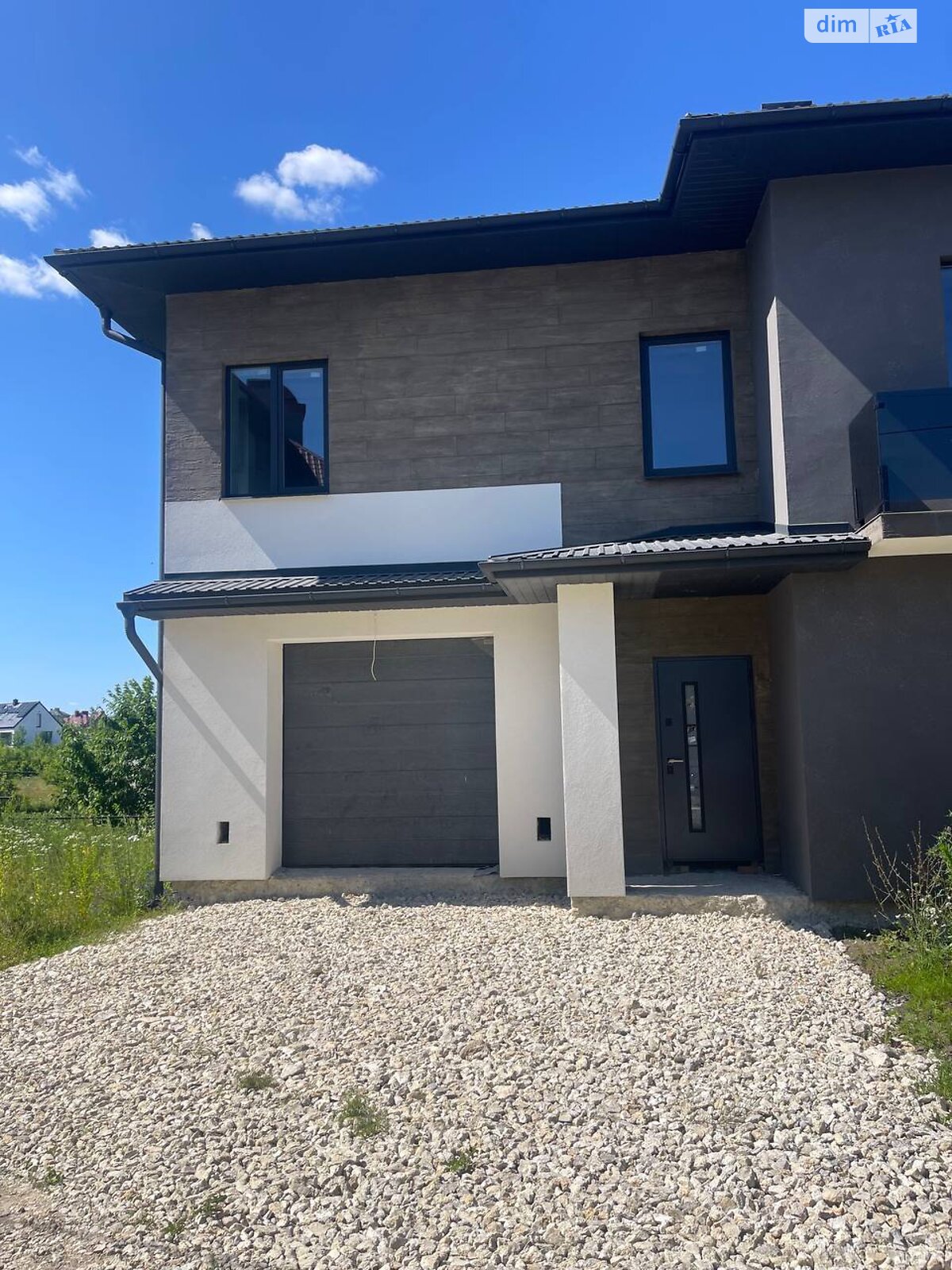 двухэтажный дом с гаражом, 120 кв. м, кирпич. Продажа в Байковцах фото 1 двухэтажный дом с гаражом, 120 кв. м, кирпич. Продажа в Байковцах фото 1