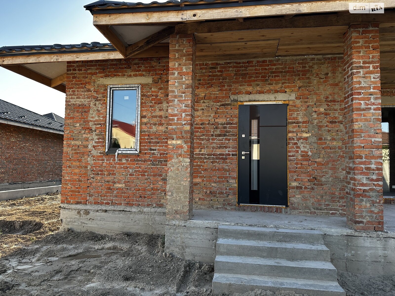 одноэтажный дом, 105 кв. м, кирпич. Продажа в Белой Кринице фото 1 одноэтажный дом, 105 кв. м, кирпич. Продажа в Белой Кринице фото 1