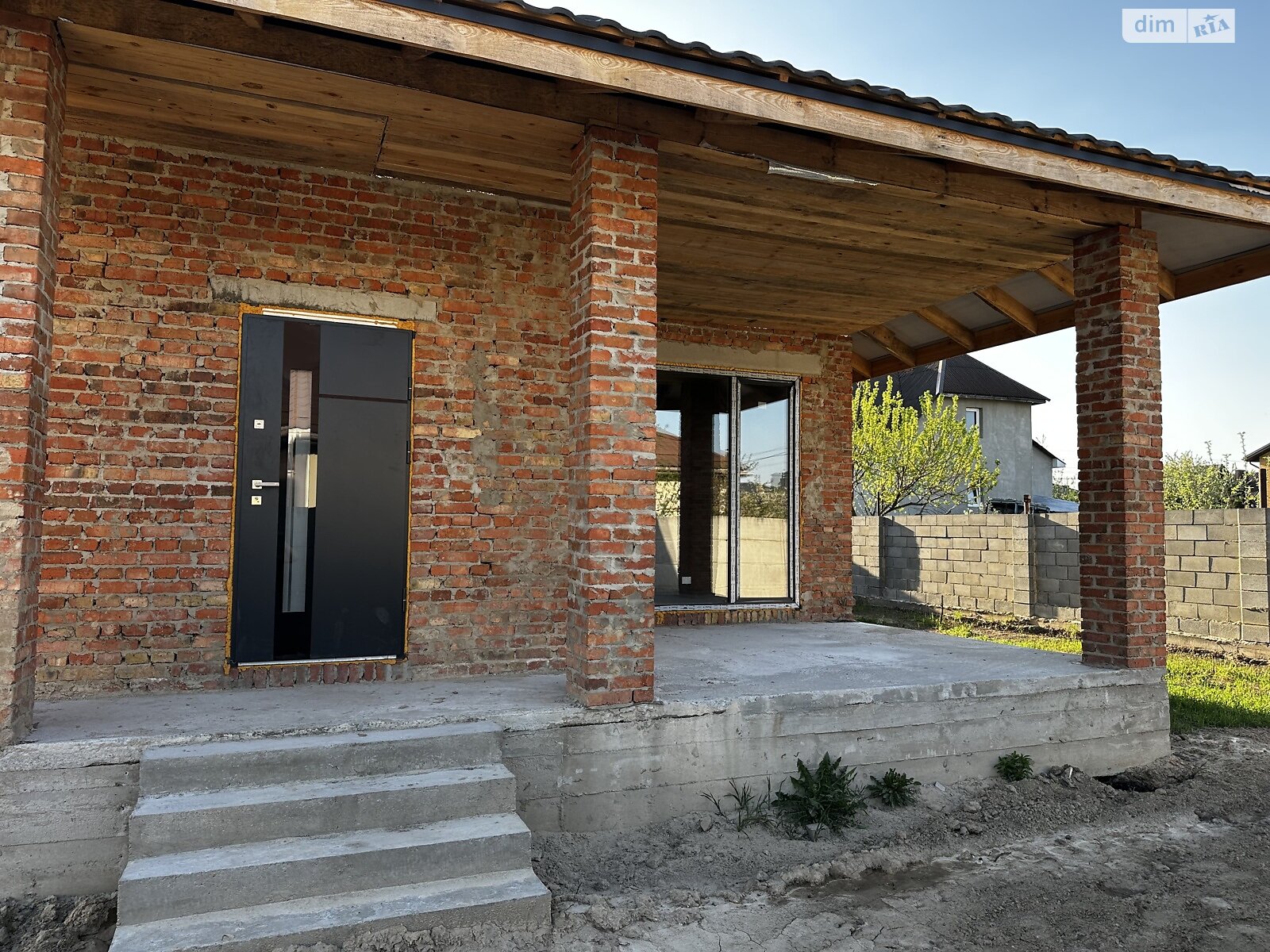 одноэтажный дом, 105 кв. м, кирпич. Продажа в Белой Кринице фото 1 одноэтажный дом, 105 кв. м, кирпич. Продажа в Белой Кринице фото 1
