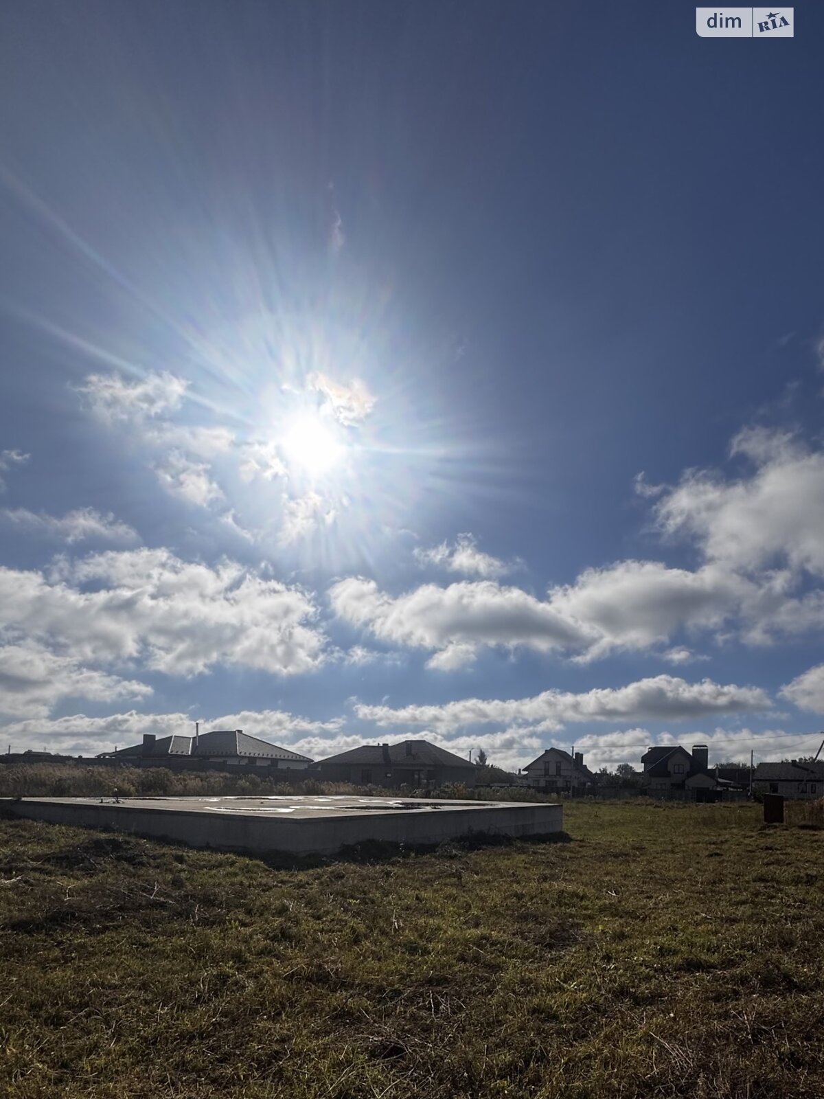 одноэтажный дом с гаражом, 120 кв. м, кирпич. Продажа в Белой Кринице фото 1