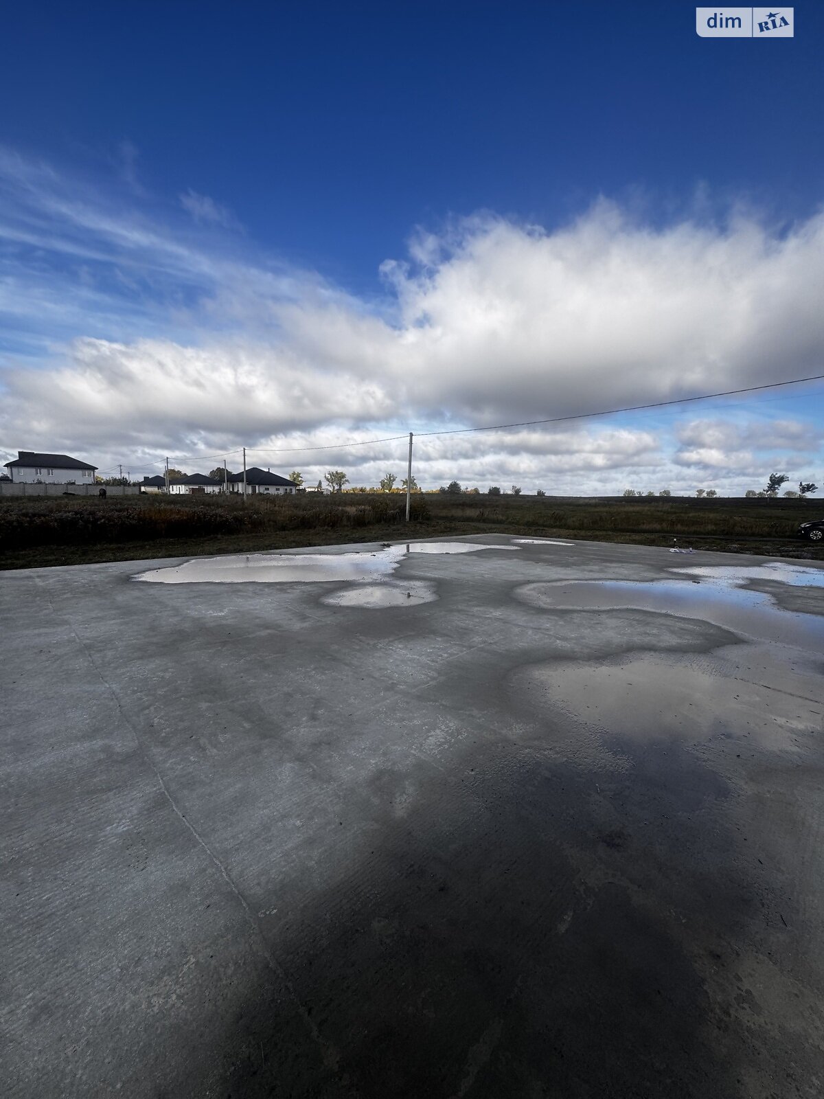 одноэтажный дом с гаражом, 120 кв. м, кирпич. Продажа в Белой Кринице фото 1